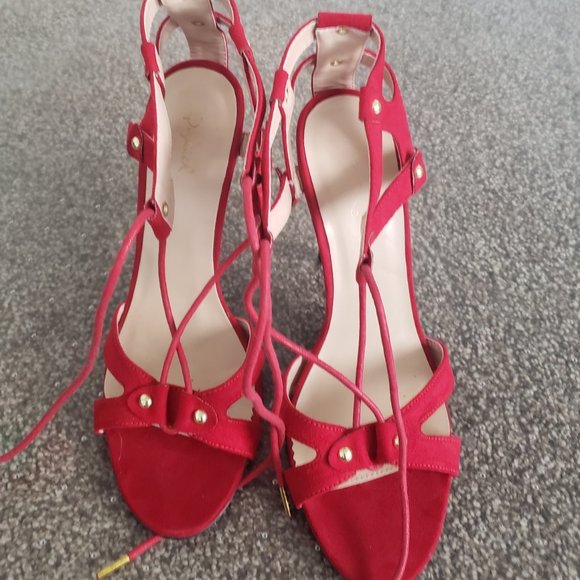 Qupid Heels Red and Black and Gold Nine West Bundle - Picture 4 of 15